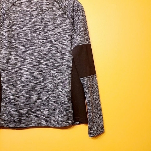 Athletic Collection | Women's Full Zipper Light Jacket (Size Medium) - Picture 7 of 10